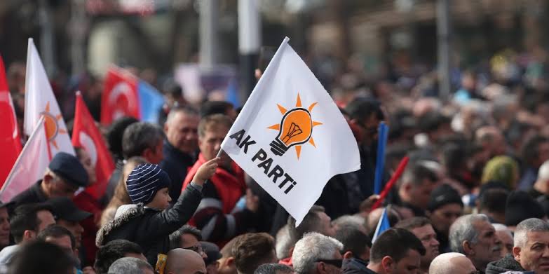 AK Parti Konya'da köklü değişim. İlçe Başkan adayları belli oldu