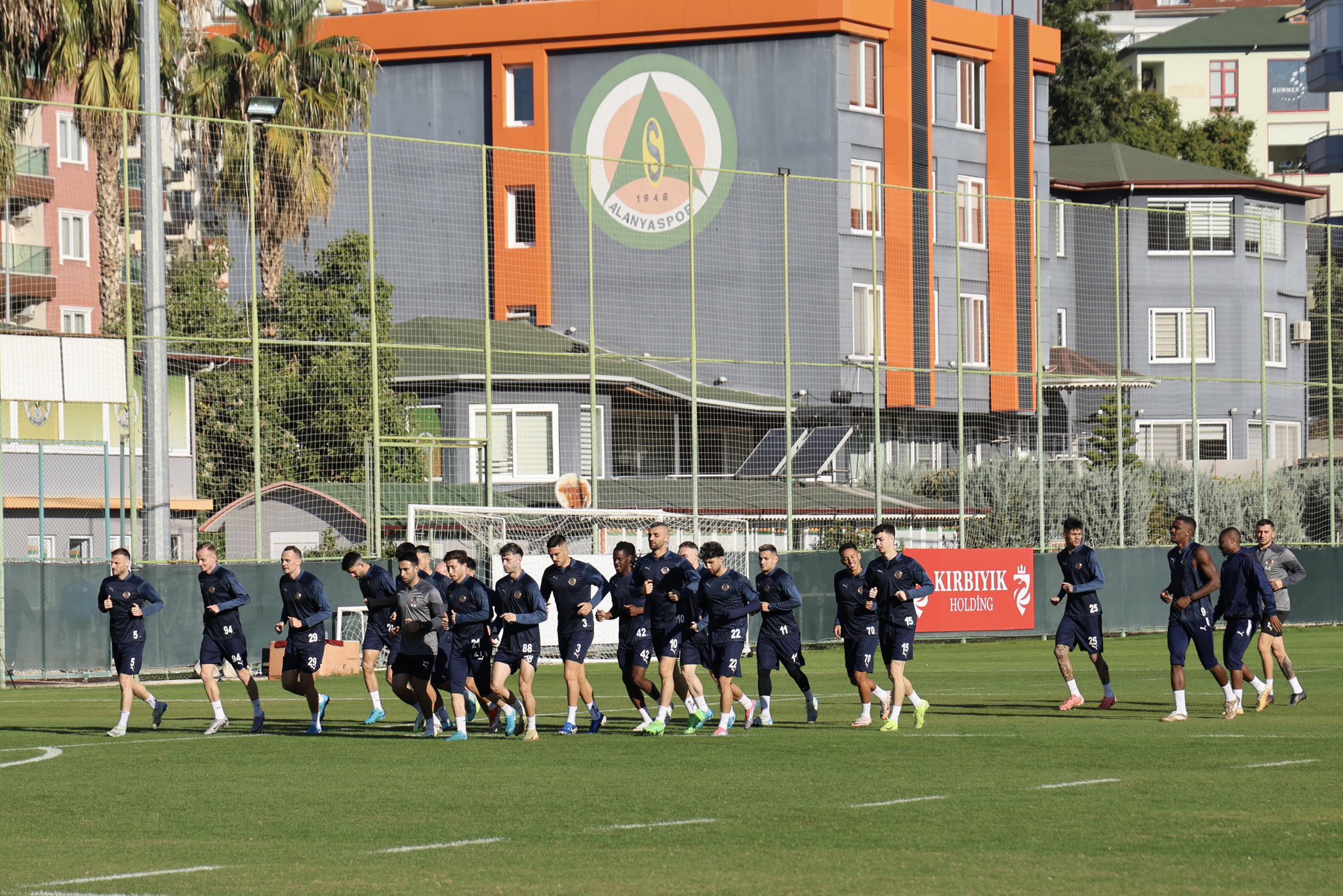 Rakip Alanyaspor'da Konyaspor hazırlıkları. Konyaspor maçını fırsat olarak değerlendiriyor