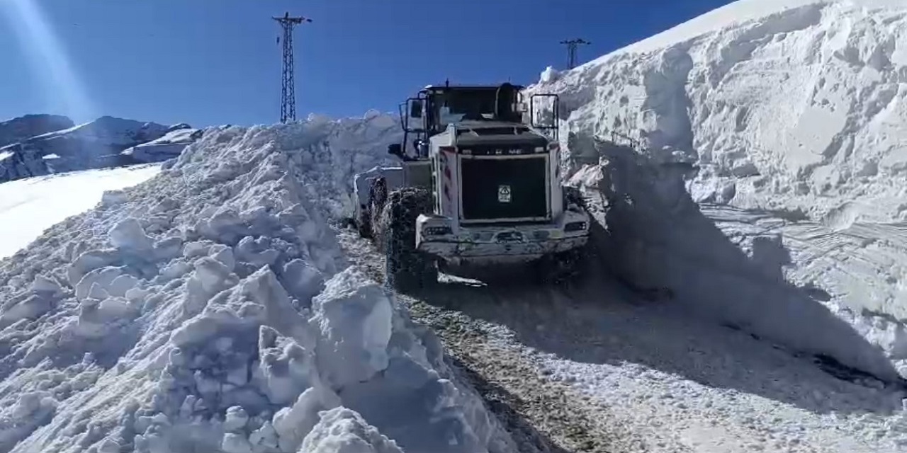 Doğuda kar kapıda, batıda sıcaklıklar yükseliyor