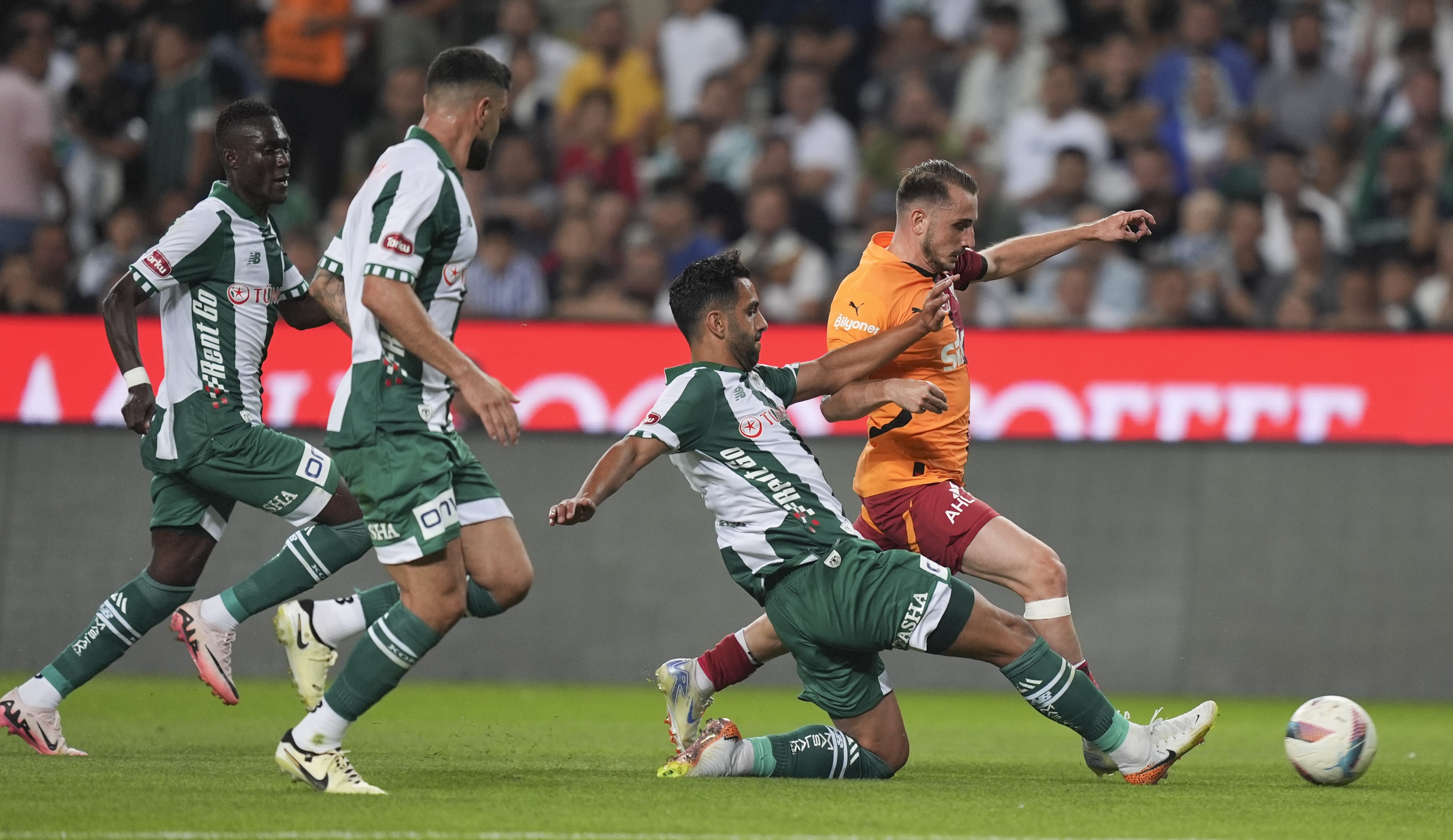 Galatasaray cephesinden kritik Konyaspor açıklaması! "Şampiyonluk yolunda önemli bir maç"