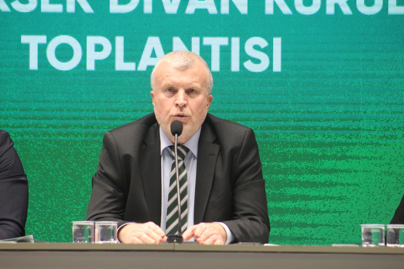 Ahmet Şan'dan Konyaspor açıklaması. ' Hakem facialarından takım olumsuz etkilenmemeli'