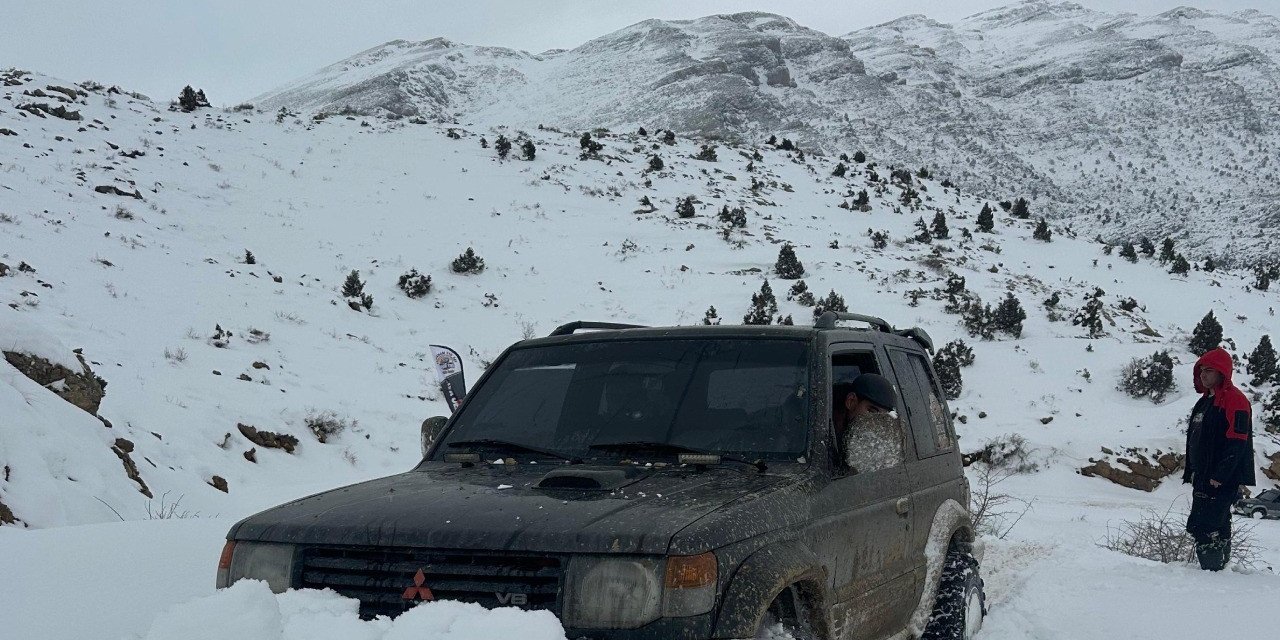 Karla kaplı yollarda bu heyecanı yaşamak için Konya'ya geldiler