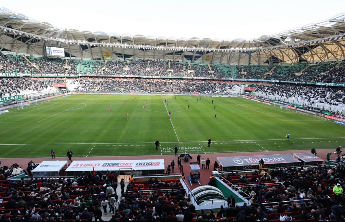 Konyaspor taraftarı hem endişeli hem umutlu!