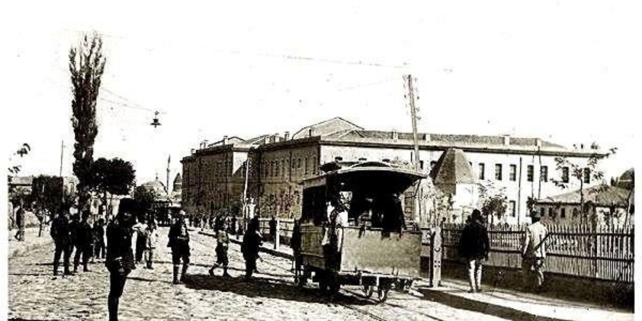 Konya’ya ilk tramvay bu tarihte geldi. Vagonları atlar çekiyormuş