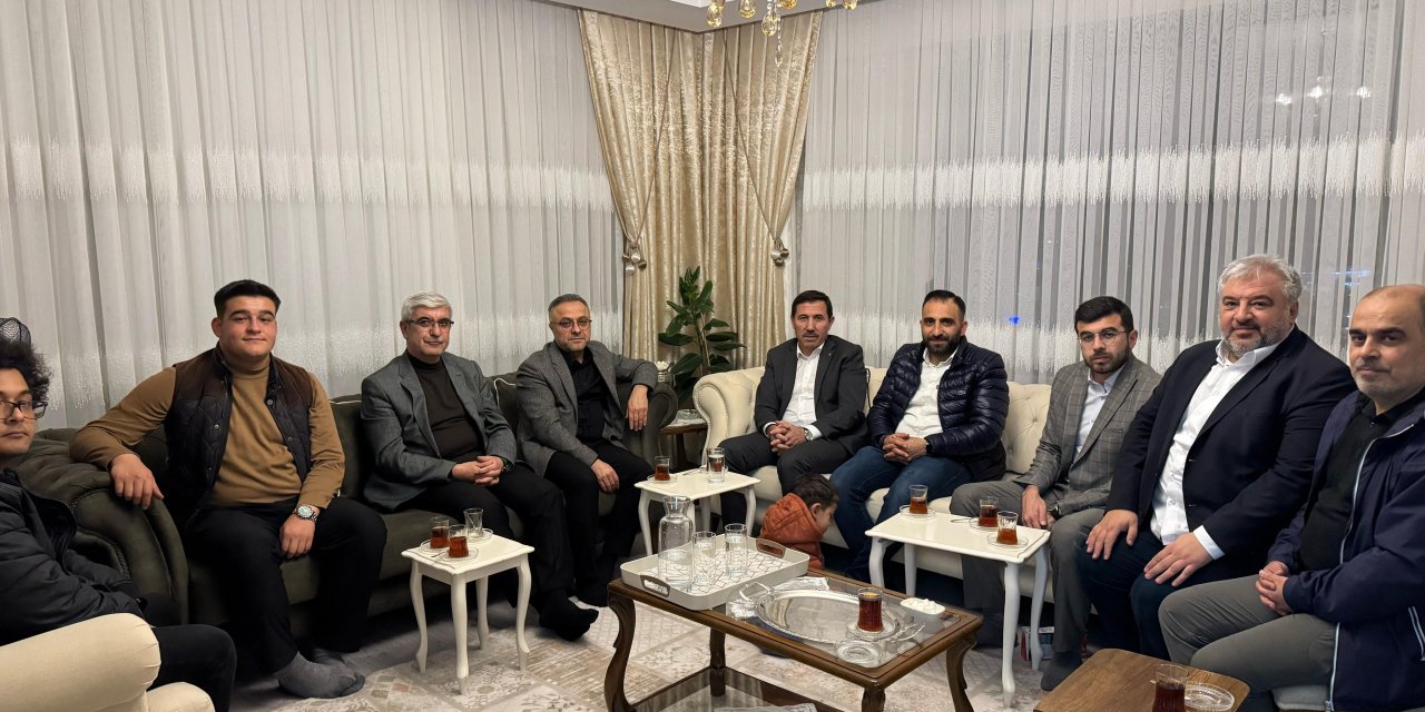 Kılca, vatandaşların çay davetini kırmadı