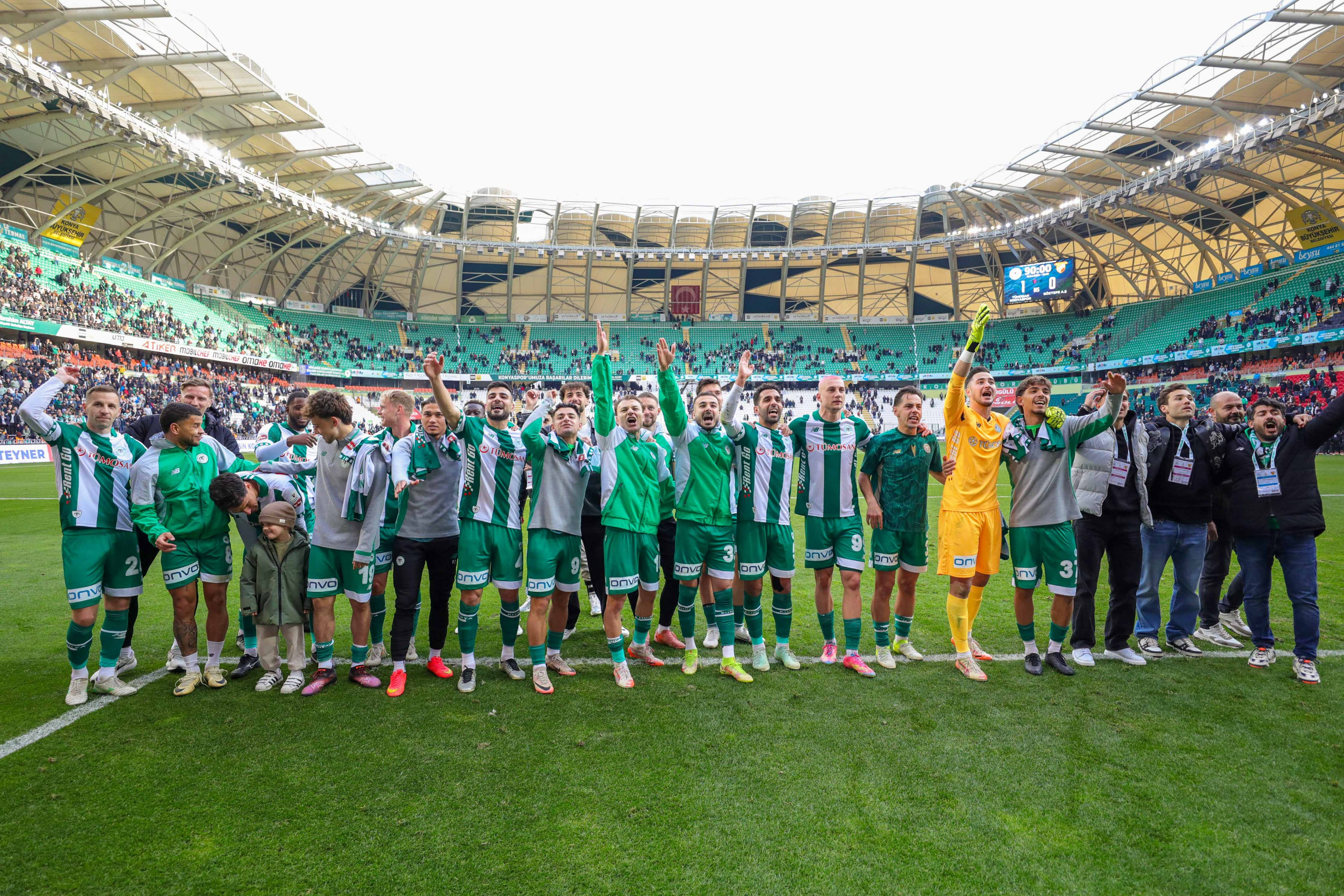 Düşme hattında Konyaspor farkı. Rakipler can çekişiyor, Anadolu Kartalı evinde kazanıyor