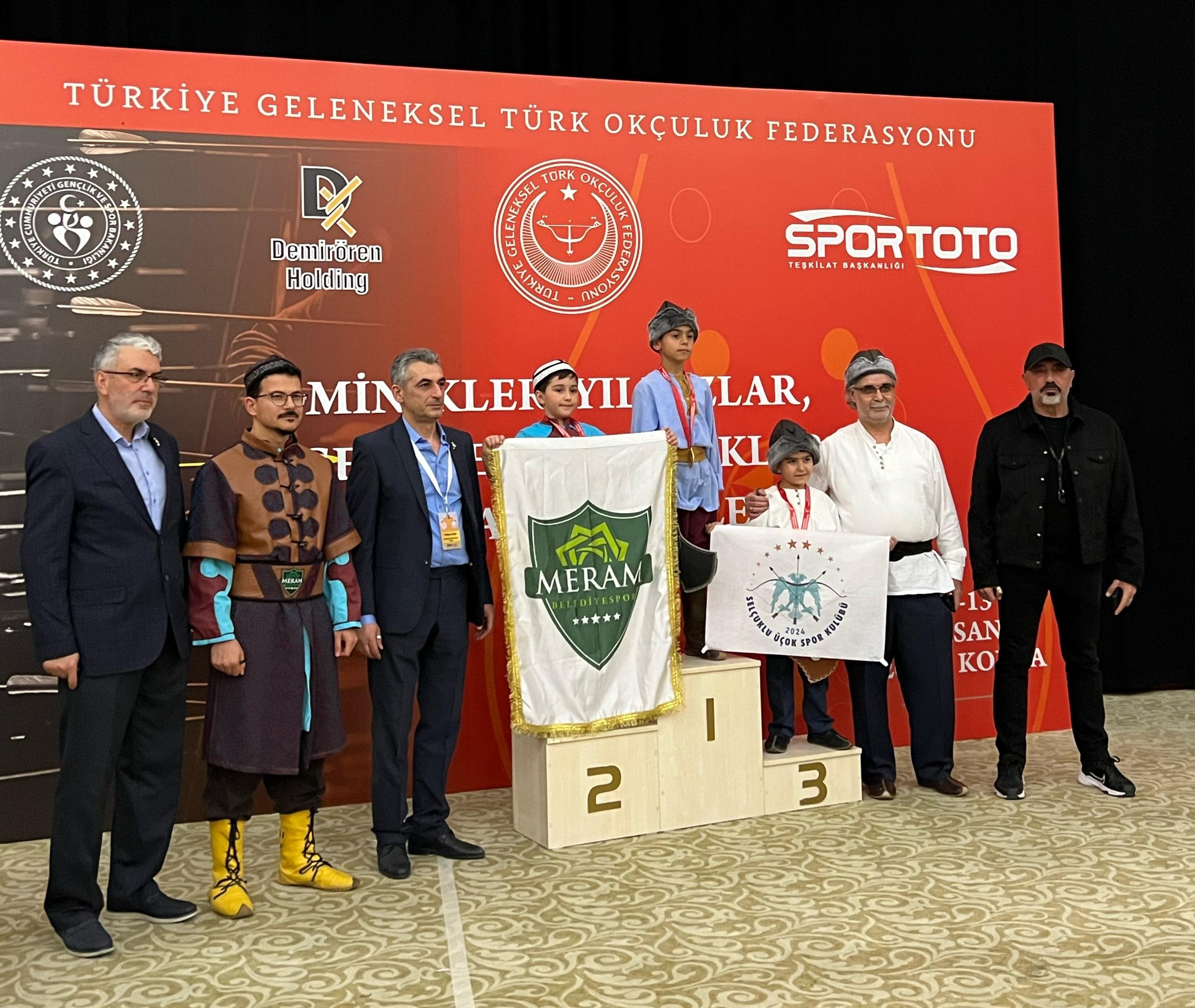 Meramlı Okçular Türkiye Şampiyonası’na damga vurdu