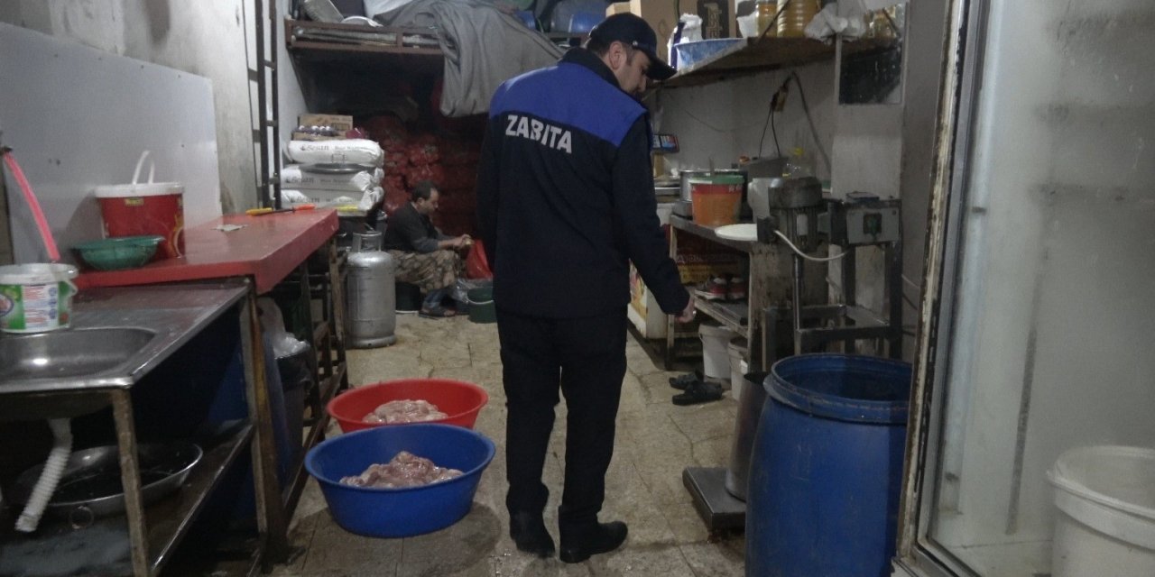 Gıda imalathanesinde mide bulandıran görüntüler