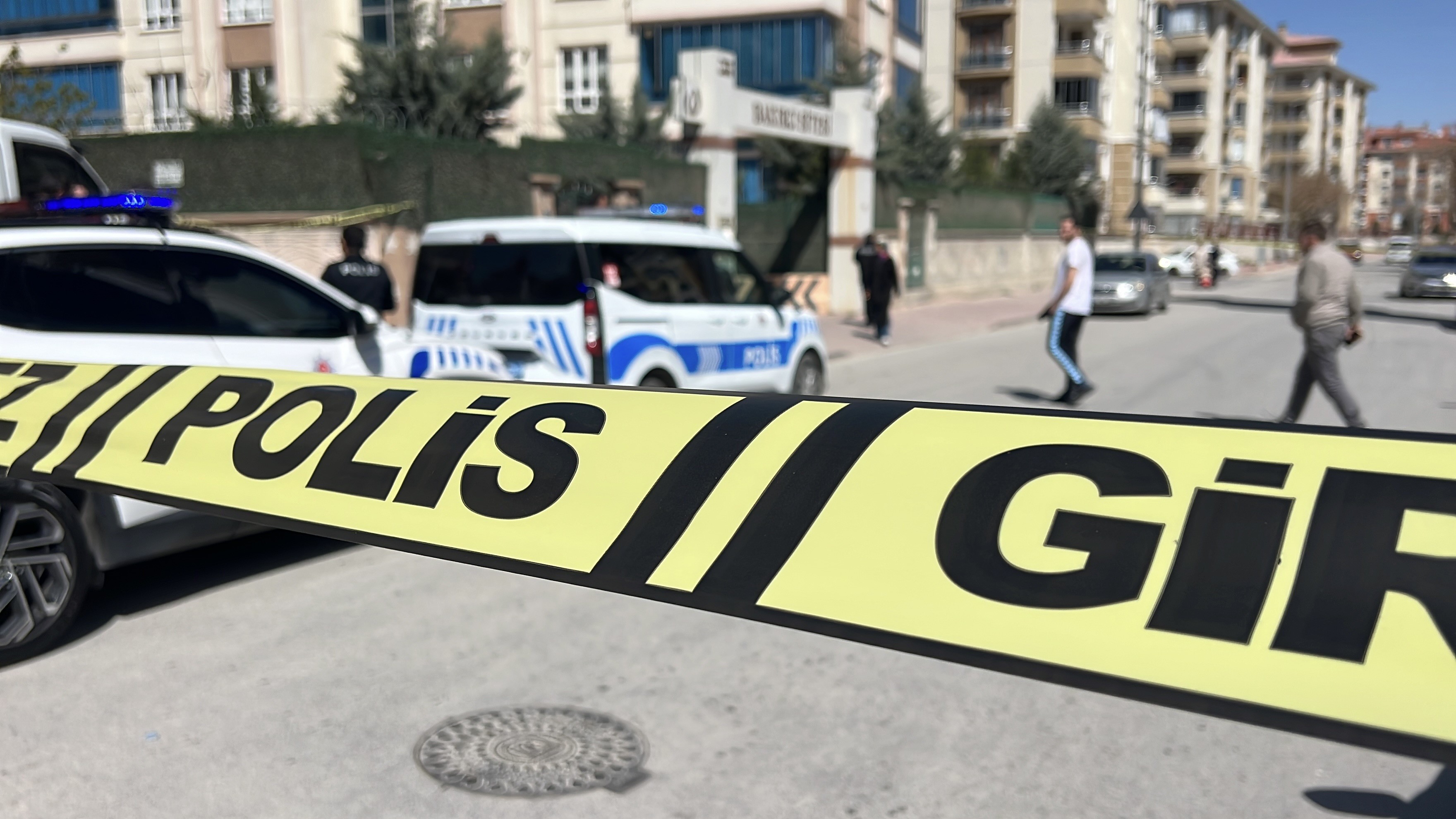 Konya'da karısıyla tartışan koca, önce eşini sonra kendini bıçakladı