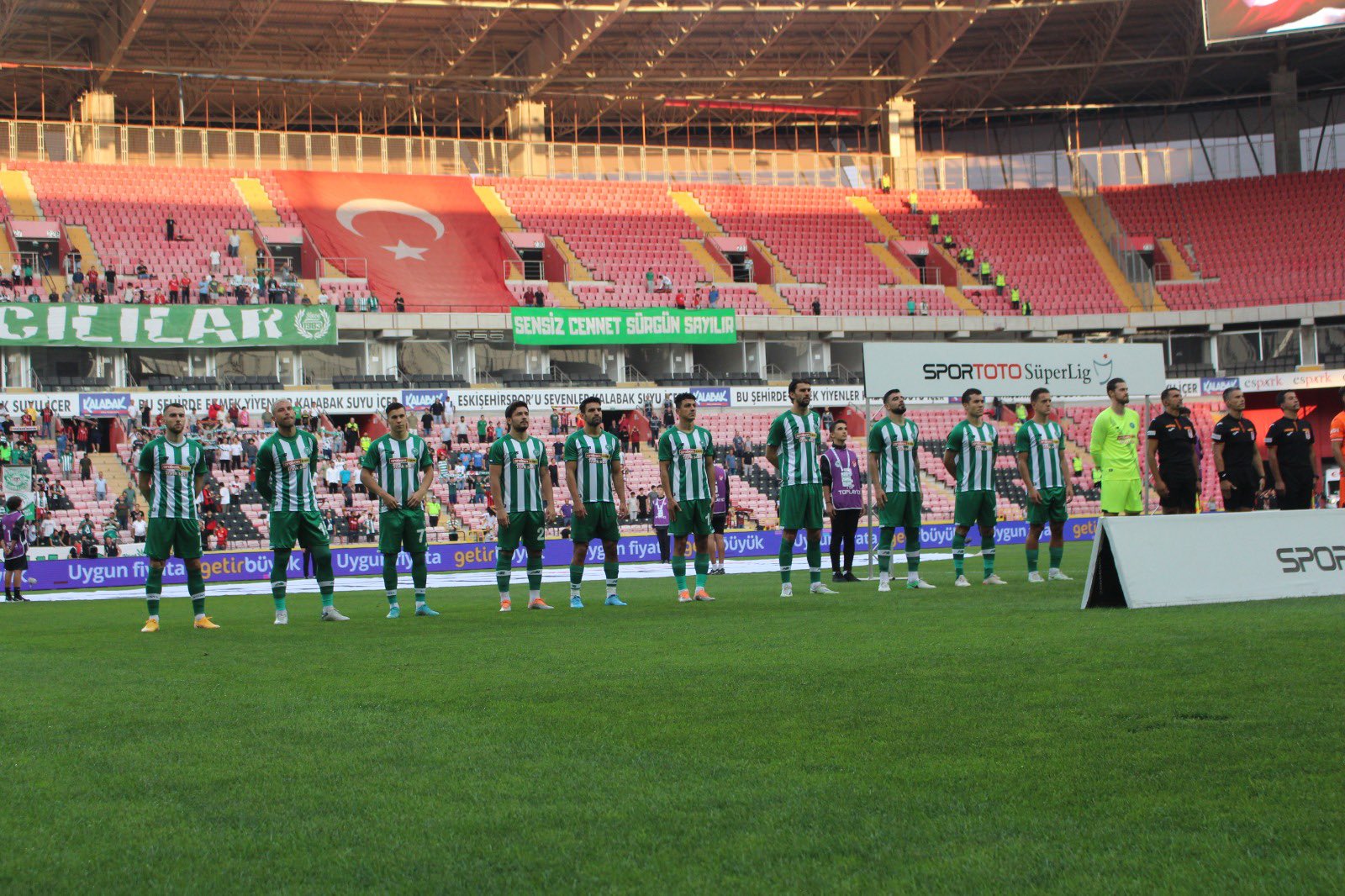 Konyaspor, Eskişehir’de 4 galibiyet 2 kupa aldı!