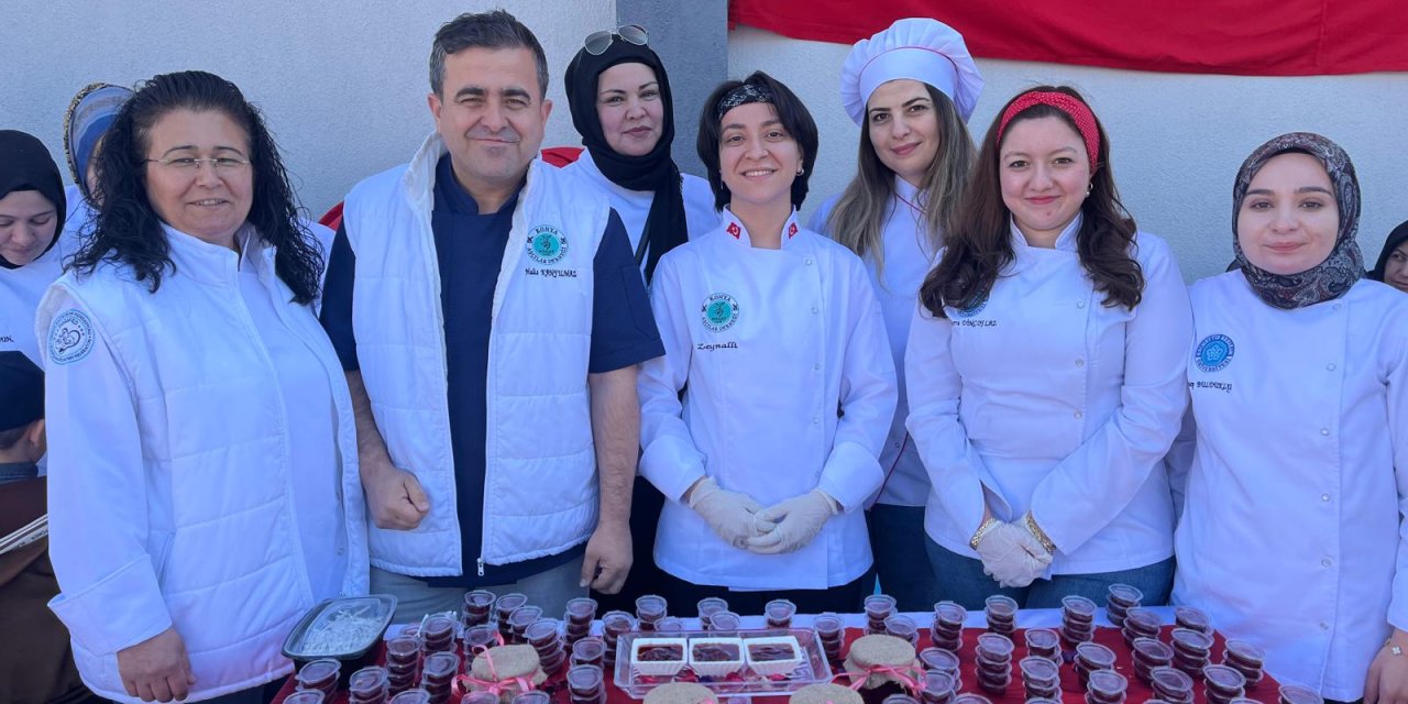 KOGAT festivale damga vurdu. Hüyük'ün meşhur çileği sanata dönüştü
