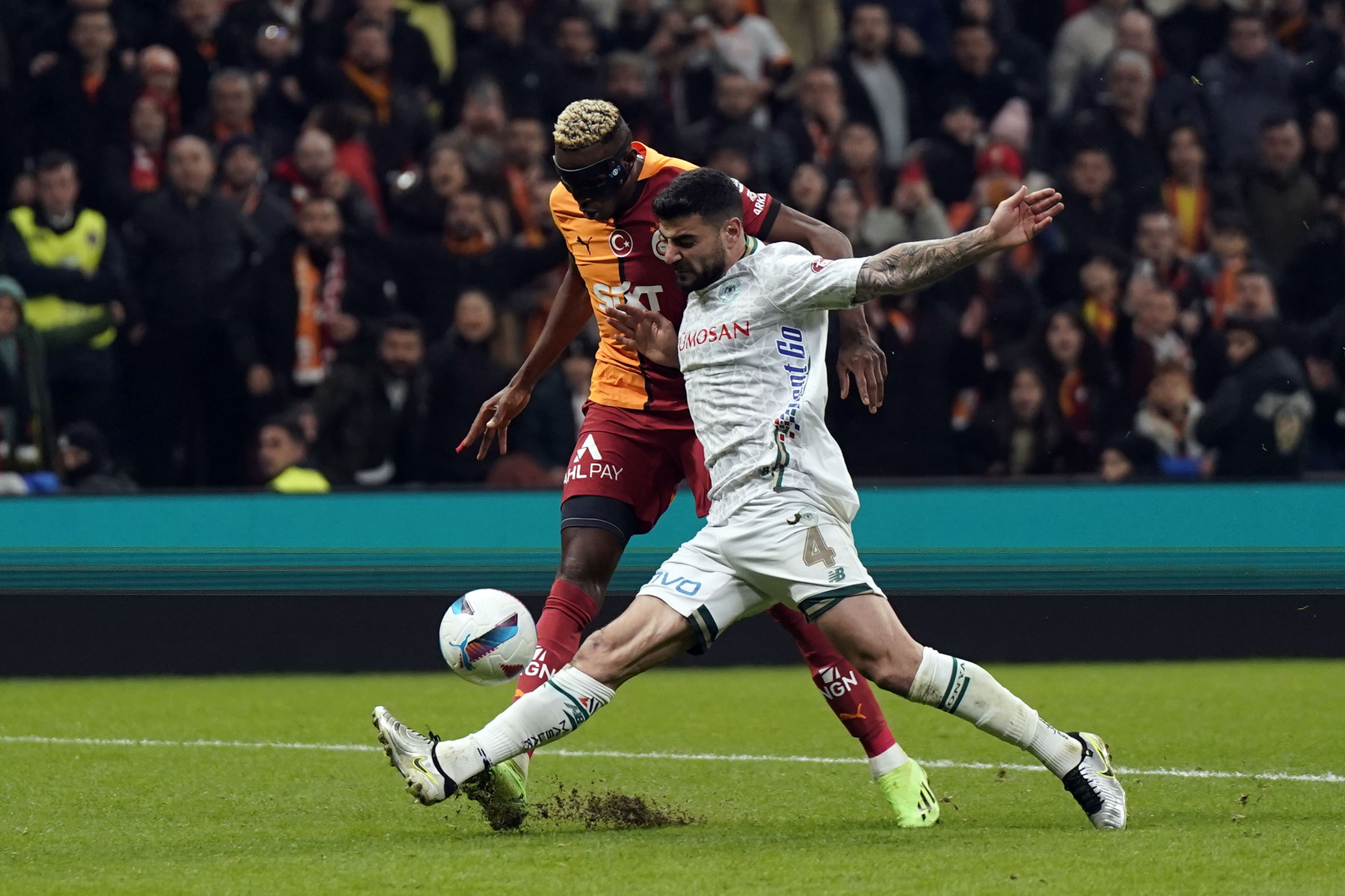 Kupaya giden yolda Osimhen planı. Konyaspor'dan golcüye özel önlem