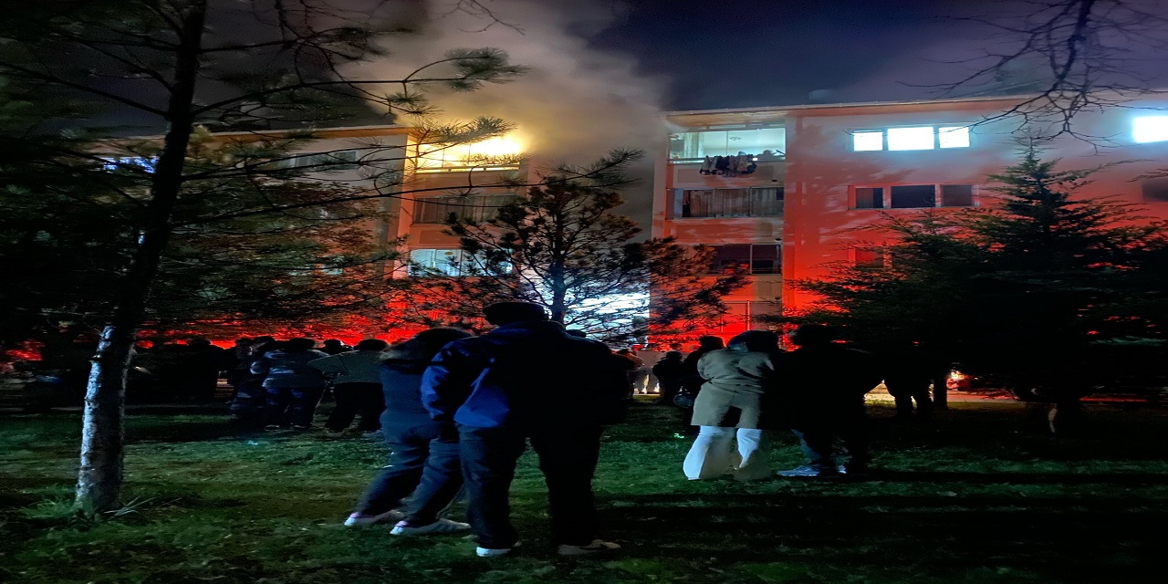 Konya'da faciaya ramak kaldı; yangın evi sardı