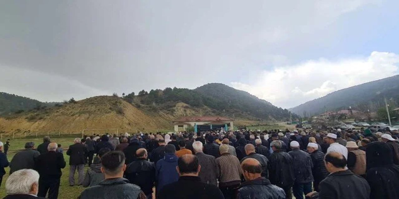 Yağmur duasına çıktılar, sağanak bastırdı