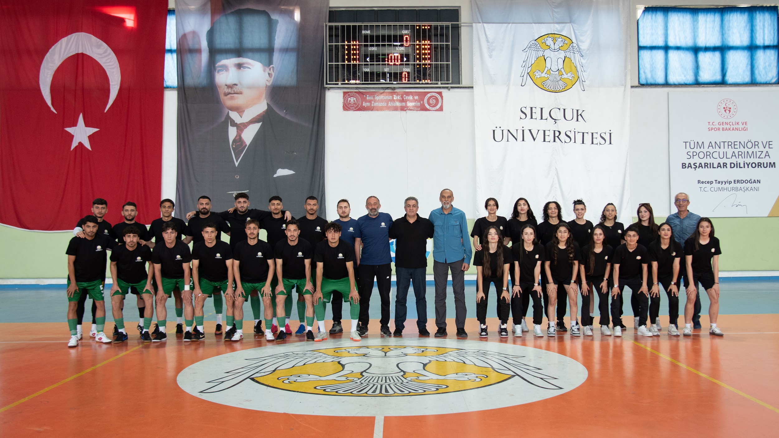 Selçuk Üniversitesi Kadın Futsal Takımı Bölgesel Lig şampiyonu oldu