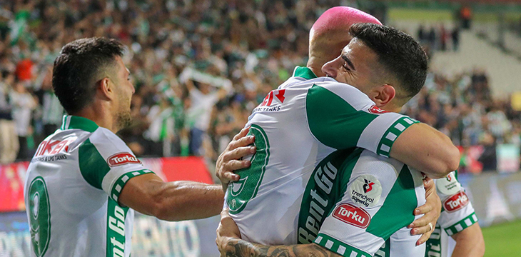 Konyaspor evinde 650 puan barajını aştı