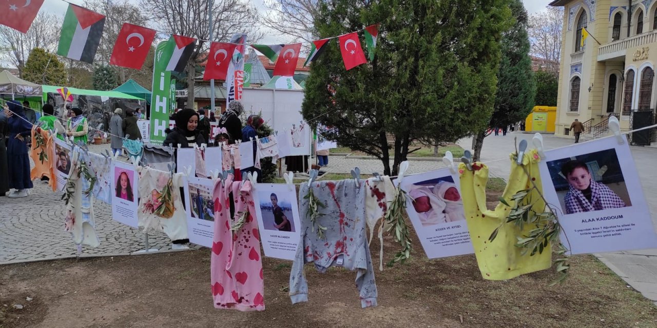 Konya'nın Gazze Sokağı yürekleri yakıyor. Filistin'de zulüm sürüyor