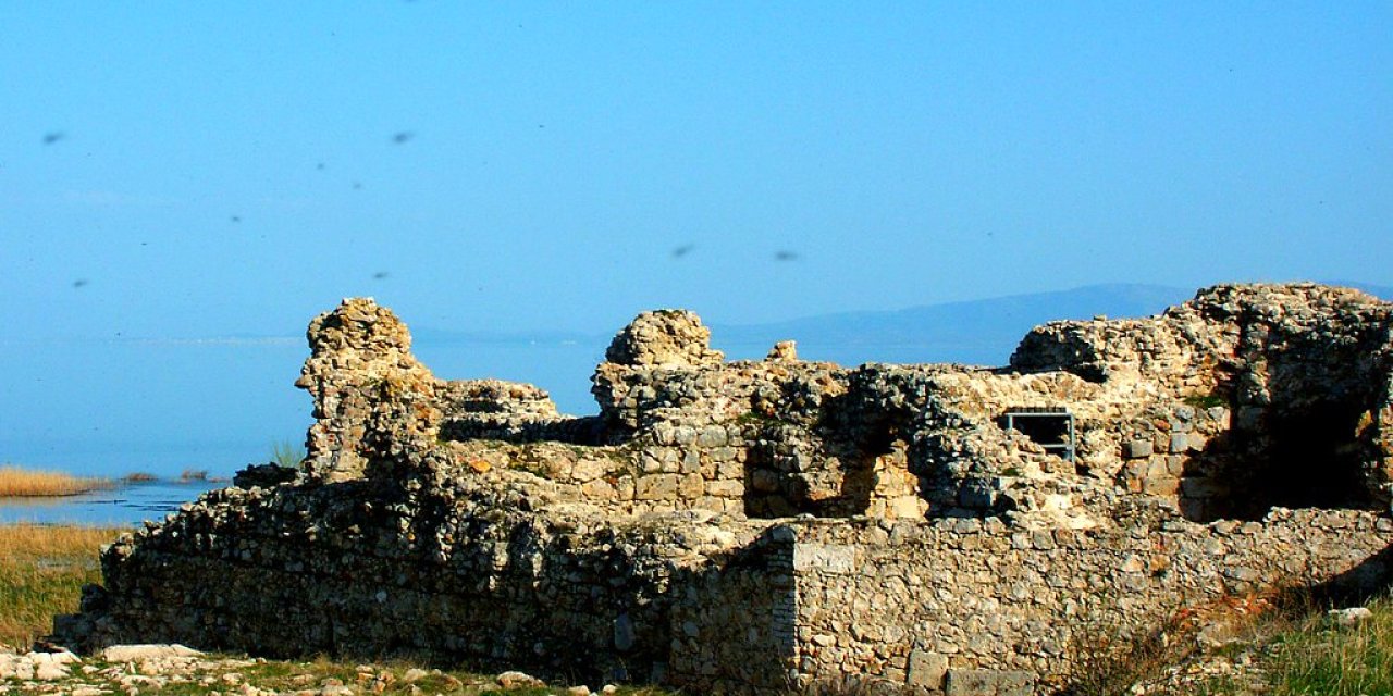 Türkiye'nin en büyük gölünün kıyısında tarihi Kubadabad Sarayı yeniden yükseliyor. Konya turizmine kazandırılacak