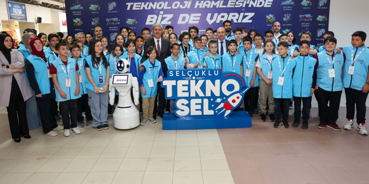Konya'da heyecan dorukta. Robotlar kıyasıya yarışıyor