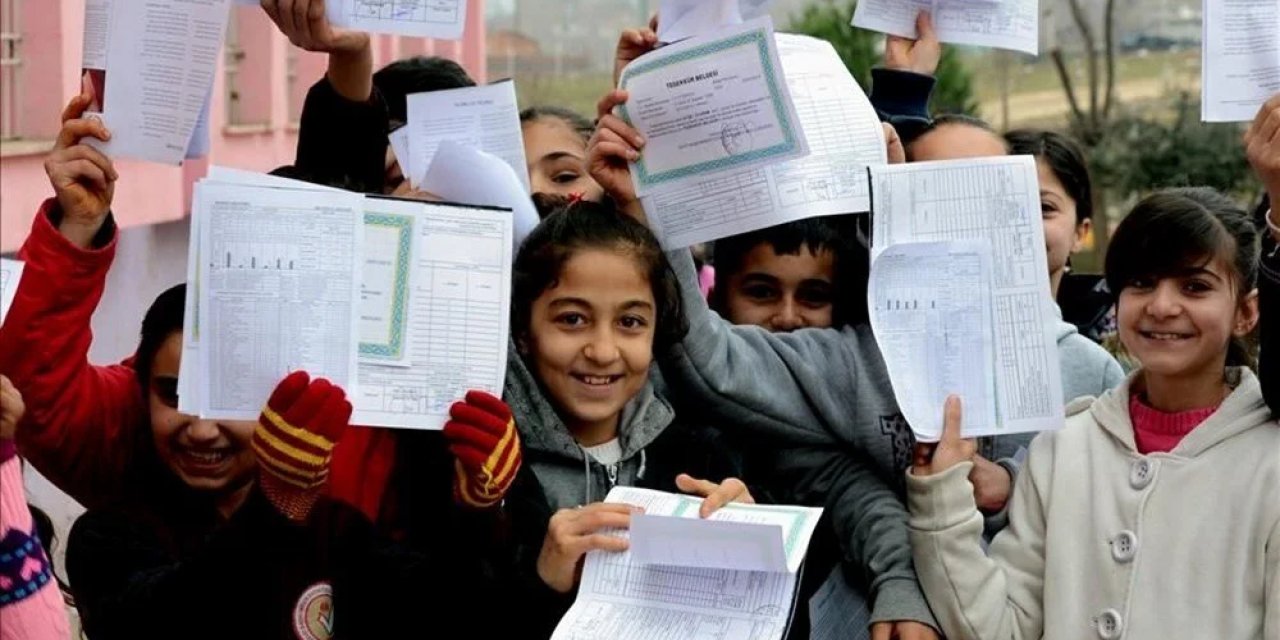 Bayram tatili 9 gün olursa okullar erken mi kapanacak? Yaz tatili için kulaklar Bakanlıktan gelecek haberde