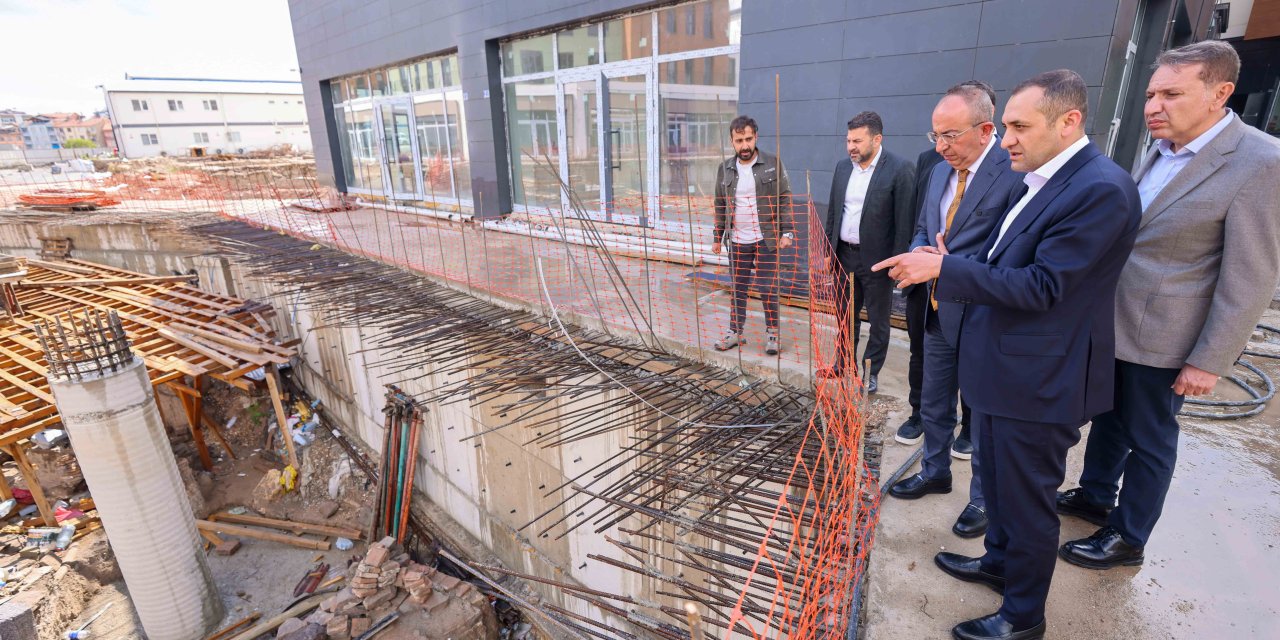 Başkan Kavuş inceledi. Tamamlandığında Konya’nın sembollerinden biri olacak