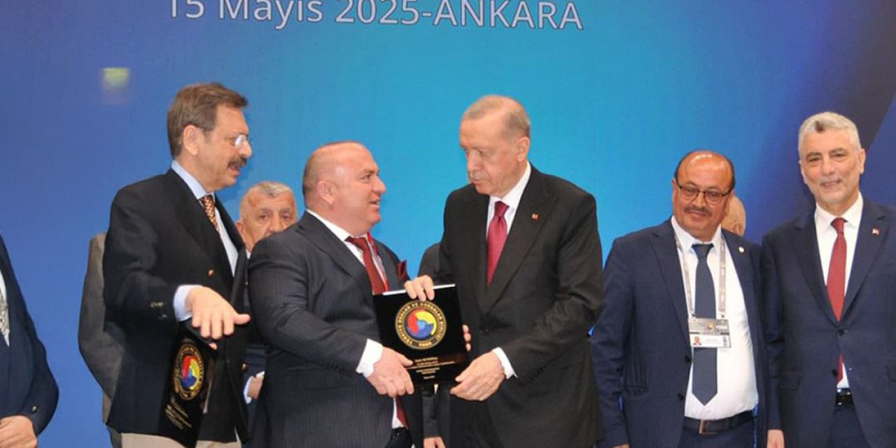 Konya'nın tanınan iş insanı Cumhurbaşkanı Erdoğan'dan ödül aldı. Zincir marketleri var