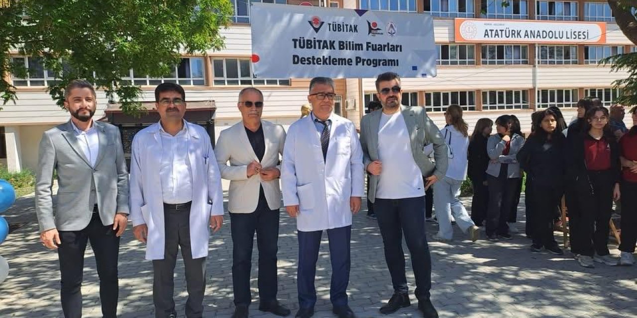 Konya'da genç mucitler hünerlerini sergiledi. 16 proje büyük beğeni topladı
