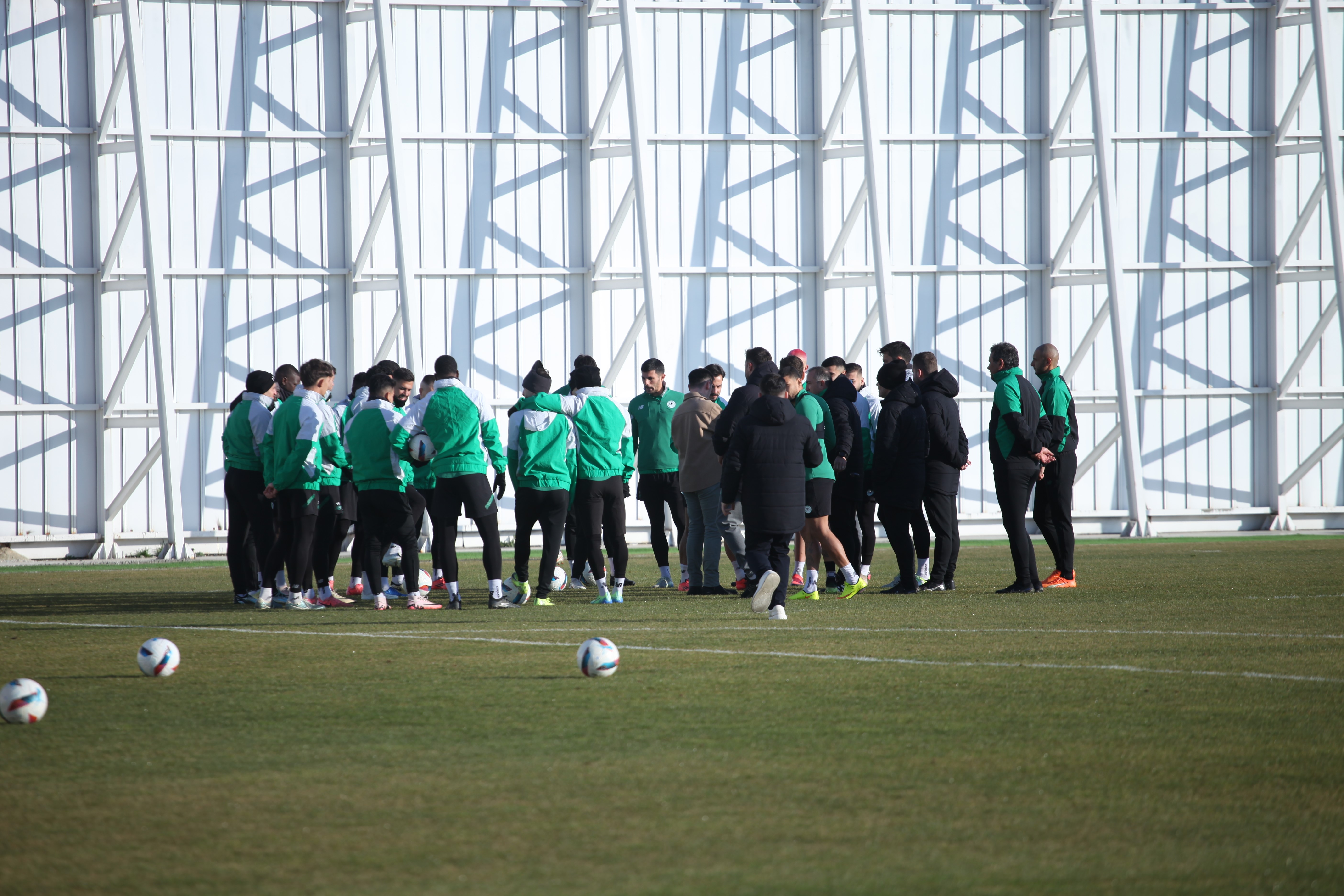 Konyasporlu futbolcular arasında genel kurul zirvesi!