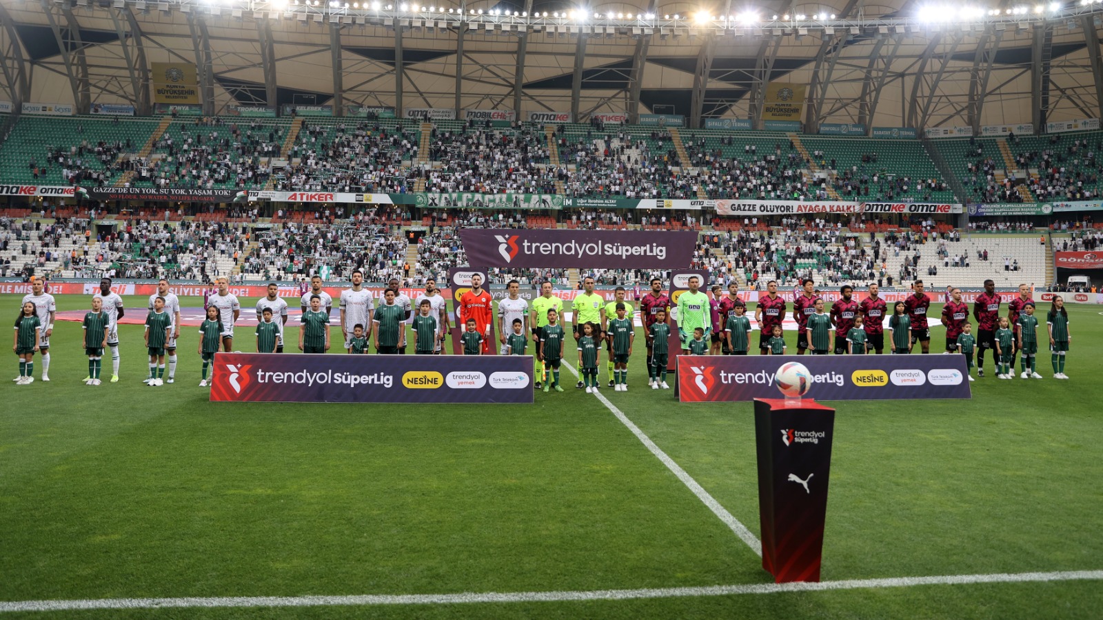 Konyaspor iç sahada rekor fırsatını kaçırdı