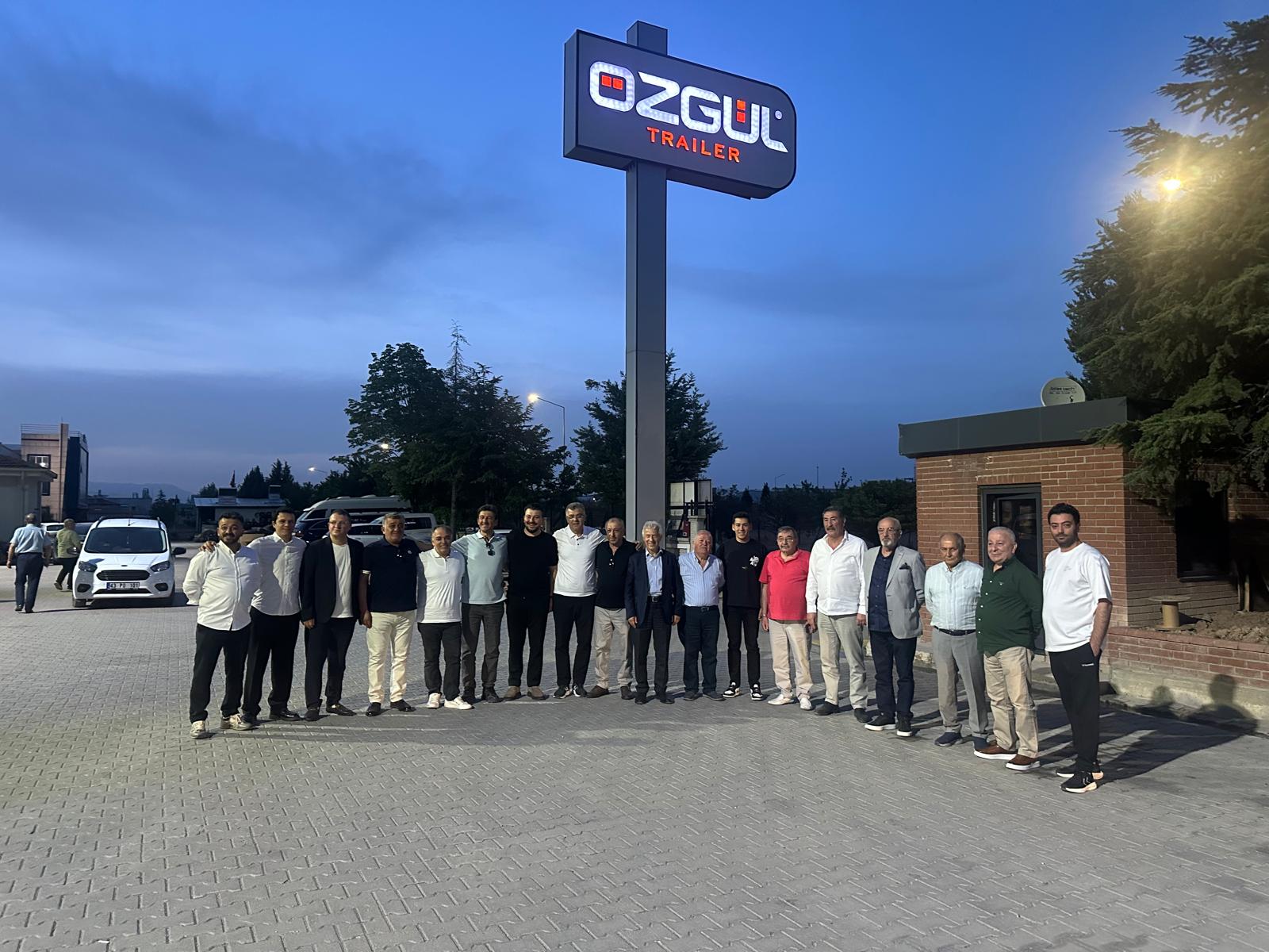Konya iş dünyası bu düğünde buluştu. Özgül ailesinin mutlu günü