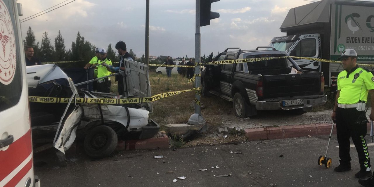 Konya'da feci kaza. Ölü ve yaralılar var