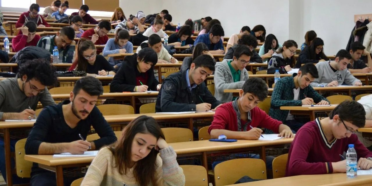 LGS'ye sayılı günler kala Konyalı veliler araştırıyor: Konya'nın en iyi 5 lisesi hangisi