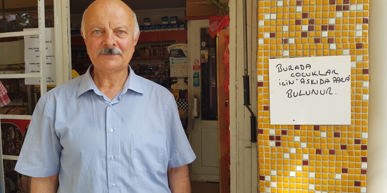 Marketin camına asılan yazı herkesi şaşırttı