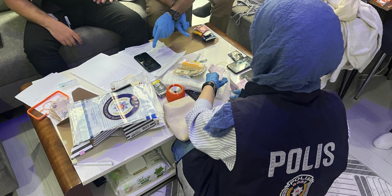 Masaj Salonu kisvesi altında işletilen fuhuş yuvasına baskın