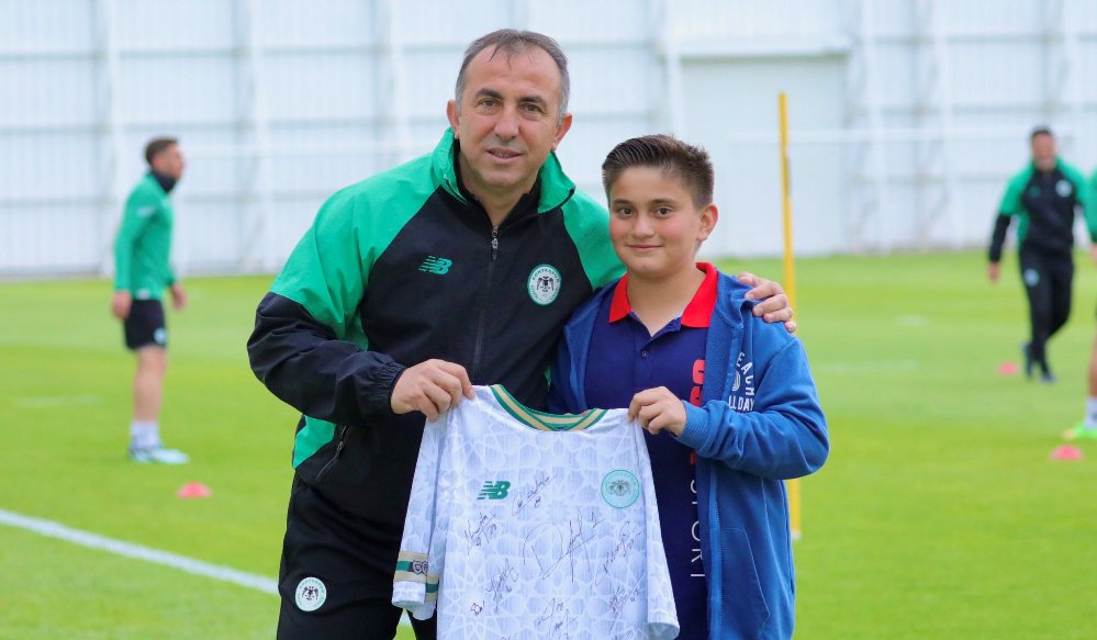 Konyaspor'dan minik taraftara anlamlı jest