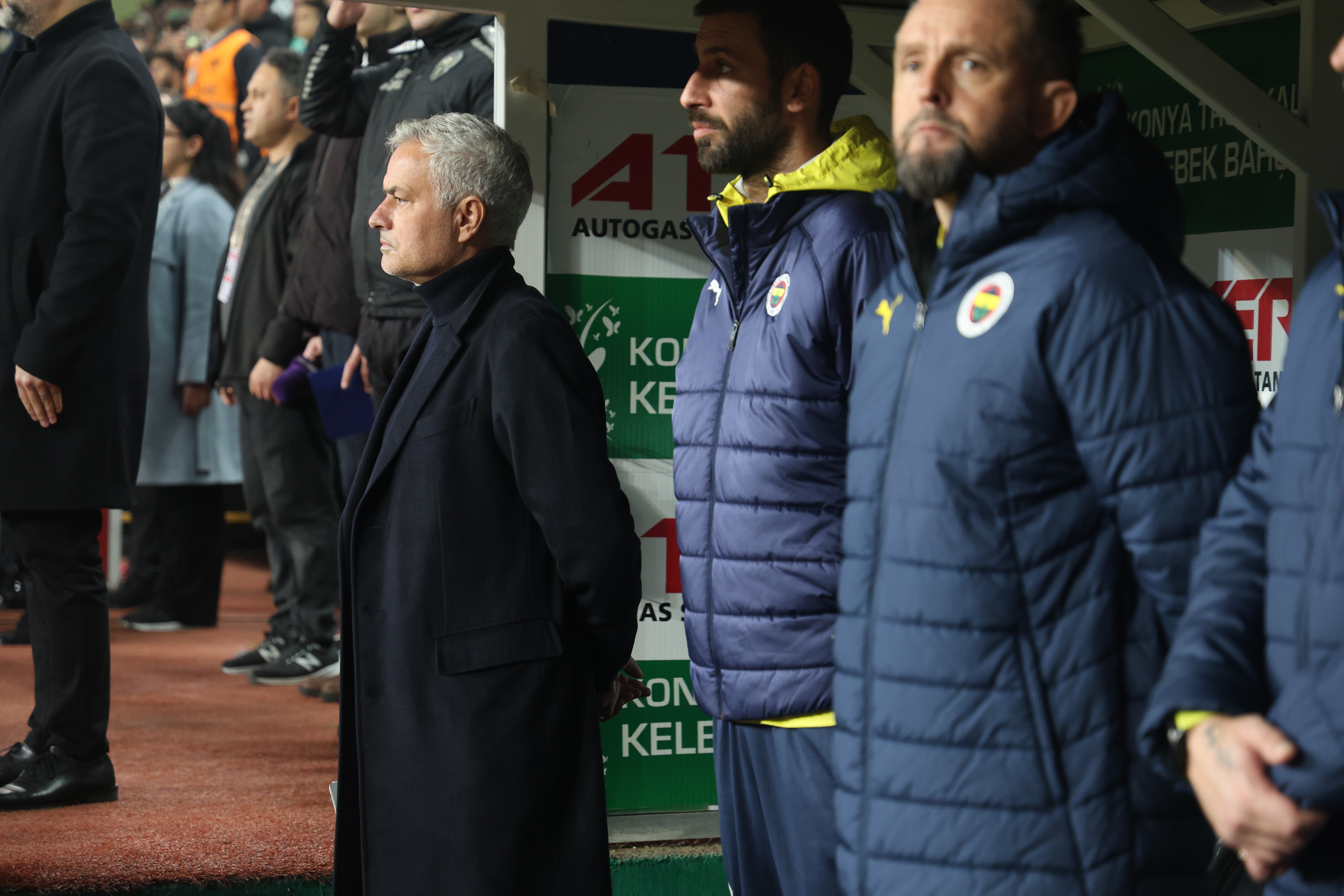 Fenerbahçe taraftarından sıra dışı istek. Mourinho gitsin diye Konyaspor’a destek