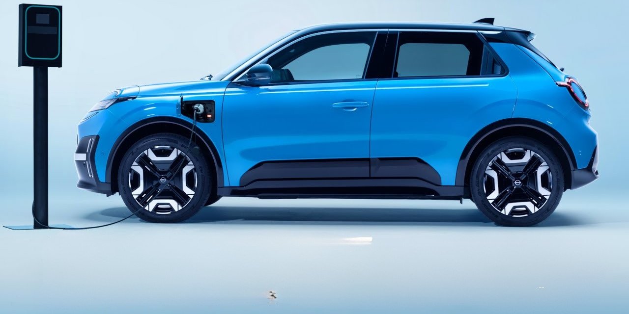 Uygun fiyatlı elektrikli hatchback Avrupa'da satışa sunuldu: Türkiye'ye Egea fiyatından gelirse şaşırmayın