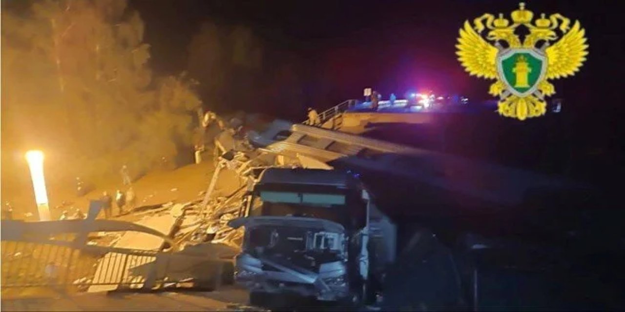 Rusya'da köprü çöktü, tren raydan çıktı