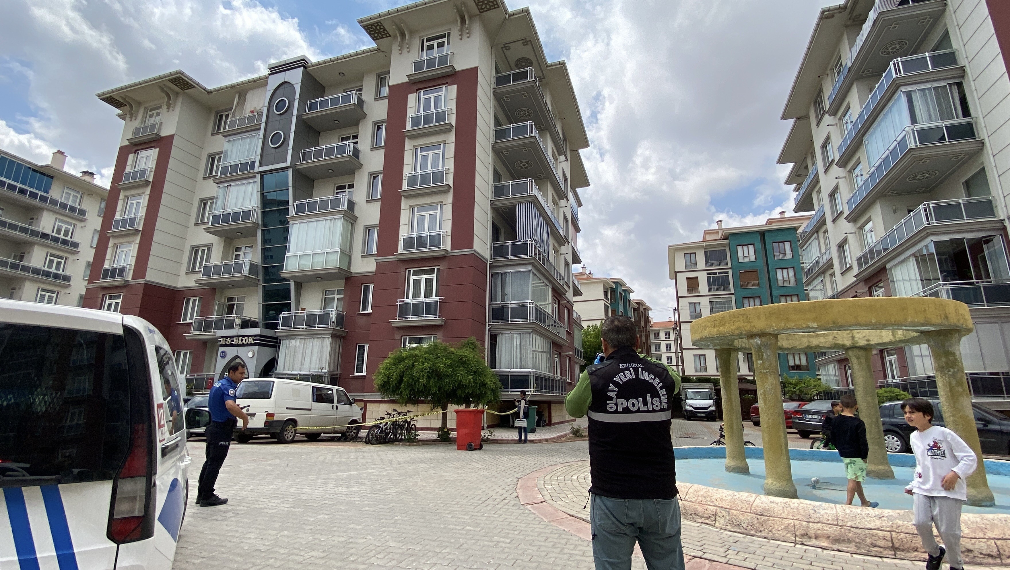 Konya'da acı olay. 2 yaşındaki çocuk 5. kattan düşerek hayatını kaybetti