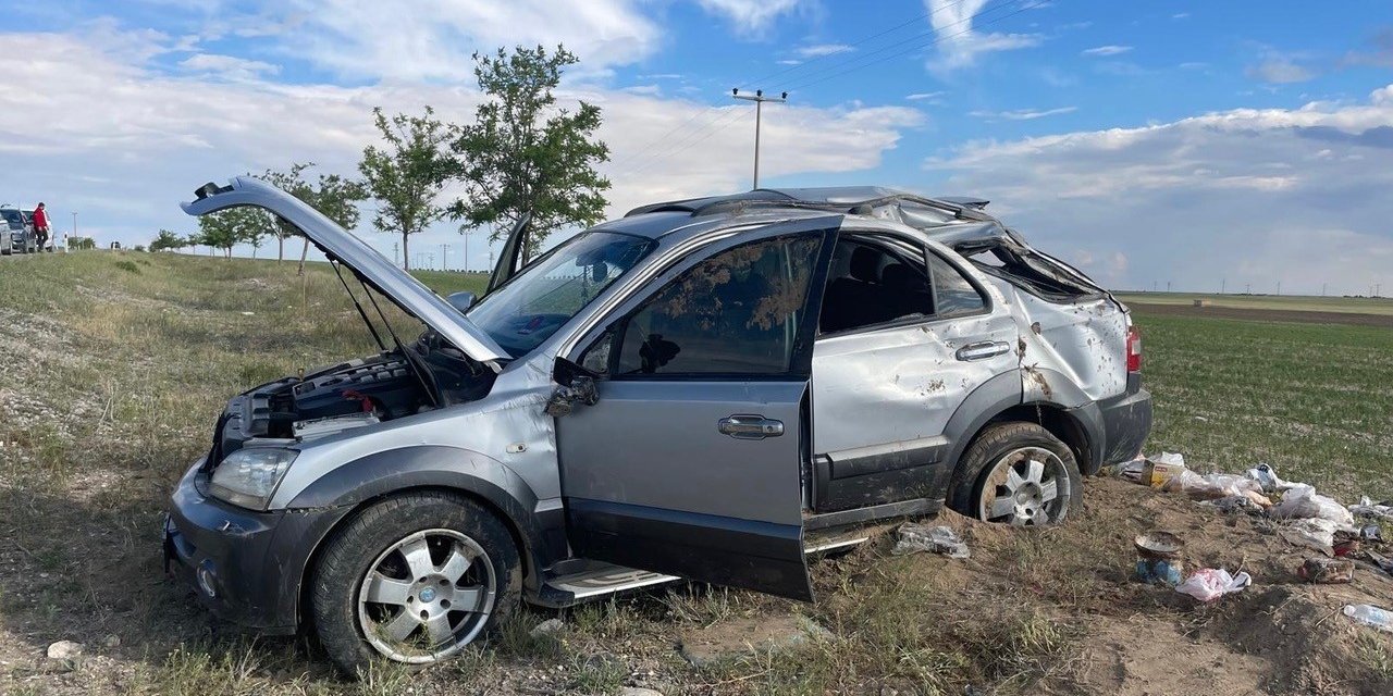 Konya'nın başkentle bağlantı noktasında kaza: 2  kişi yaralandı