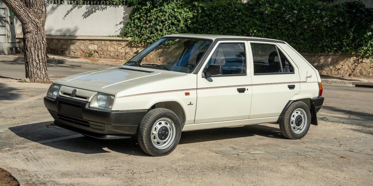 Çok satan hatchback modeli evrim geçiriyor. Sevilen araç elektrikli otomobil olarak geri dönecek