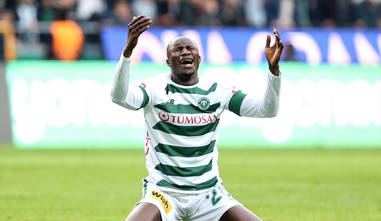 Konyaspor’da Sambou ile yollar ayrılıyor