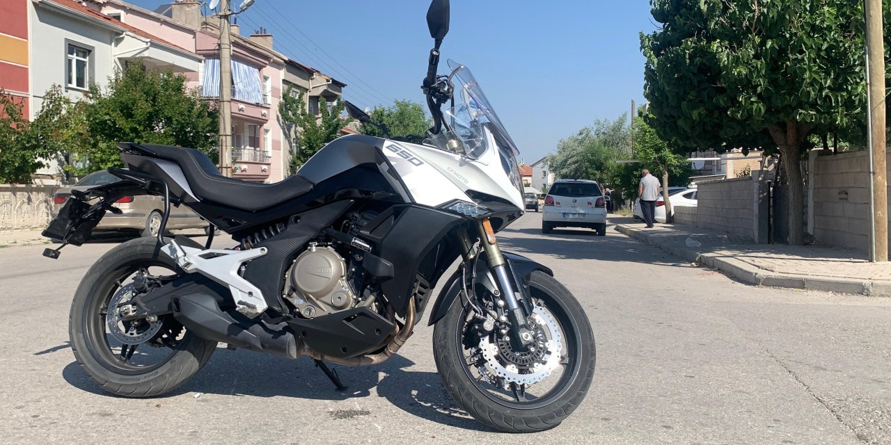 Karamanda YKS yolunca kaza:1 kişi yaralandı
