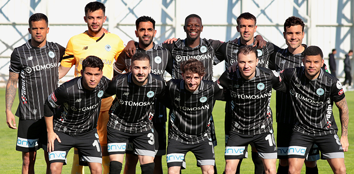 Konyaspor o futbolcu için orta yolu bulmak istiyor! Karşılıklı ayrılık masada