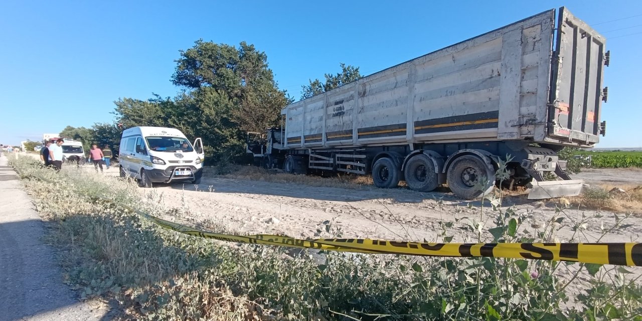 Konya'da acı ölüm. Yanan TIR'ın içinde can verdi