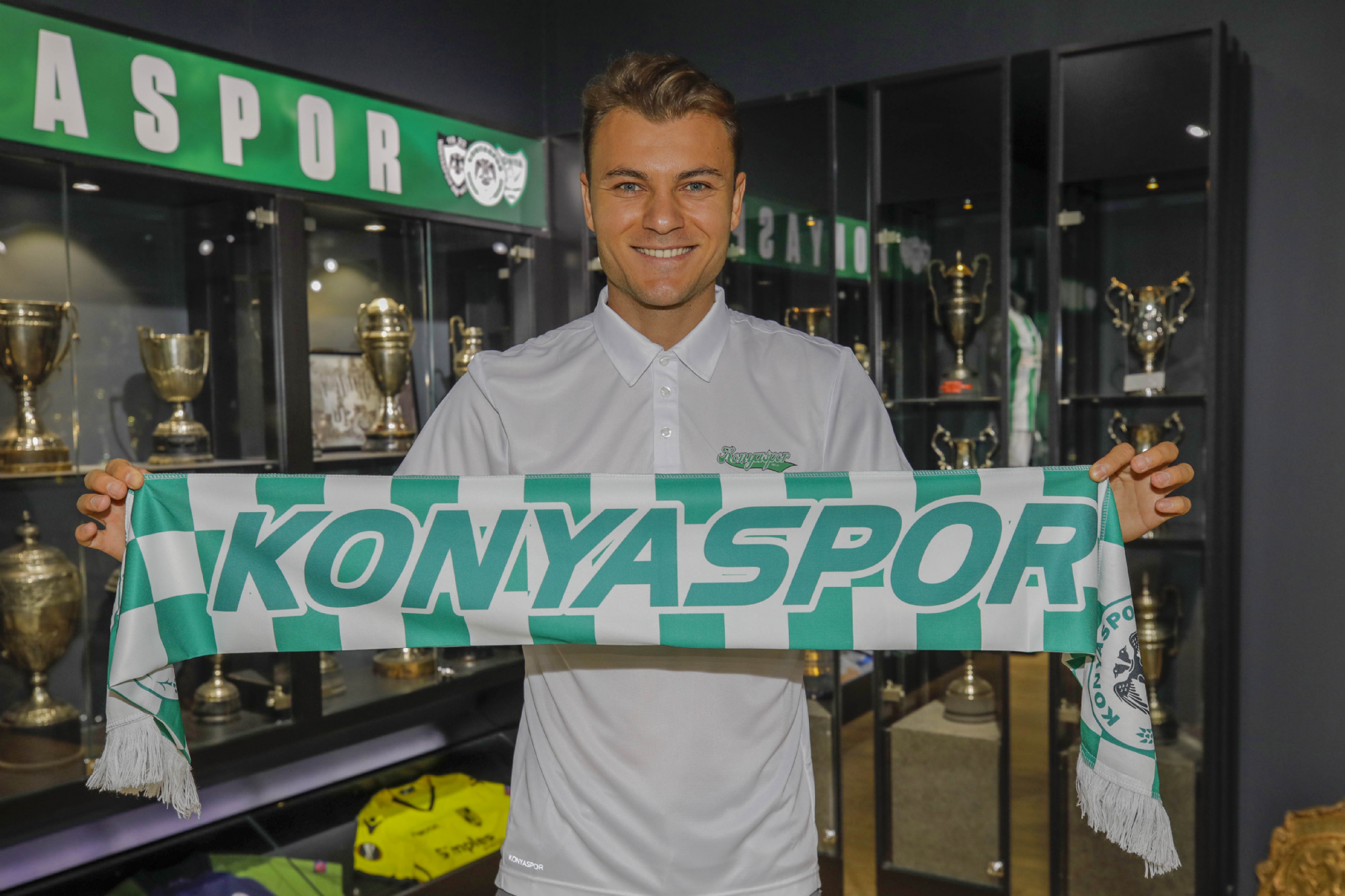 Konyaspor'da beklenen ayrılık gerçekleşti. Yusuf Erdoğan'ın yeni takımı belli oldu