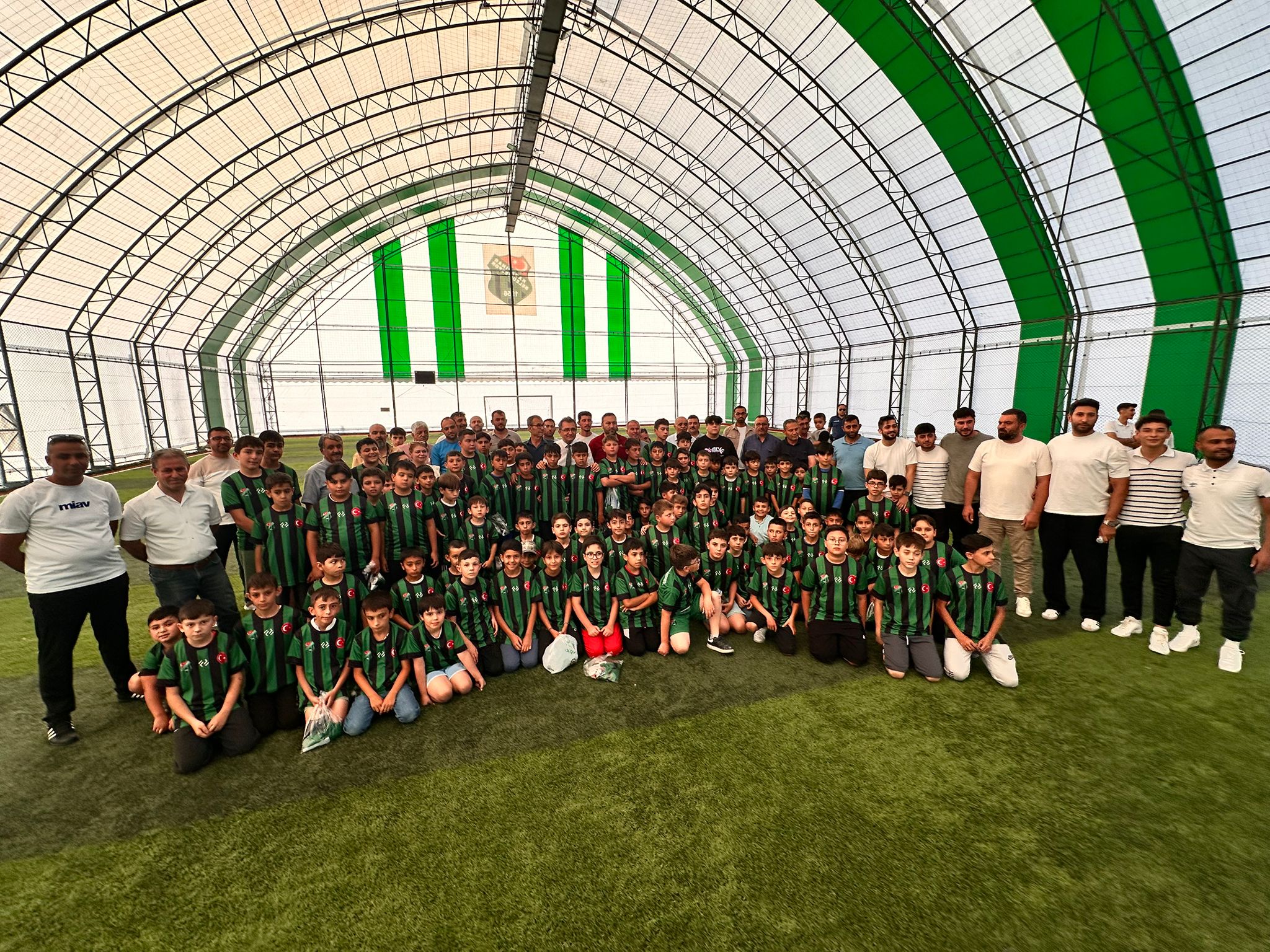 Karapınar Belediyespor Yaz Futbol Okulu coşkuyla başladı