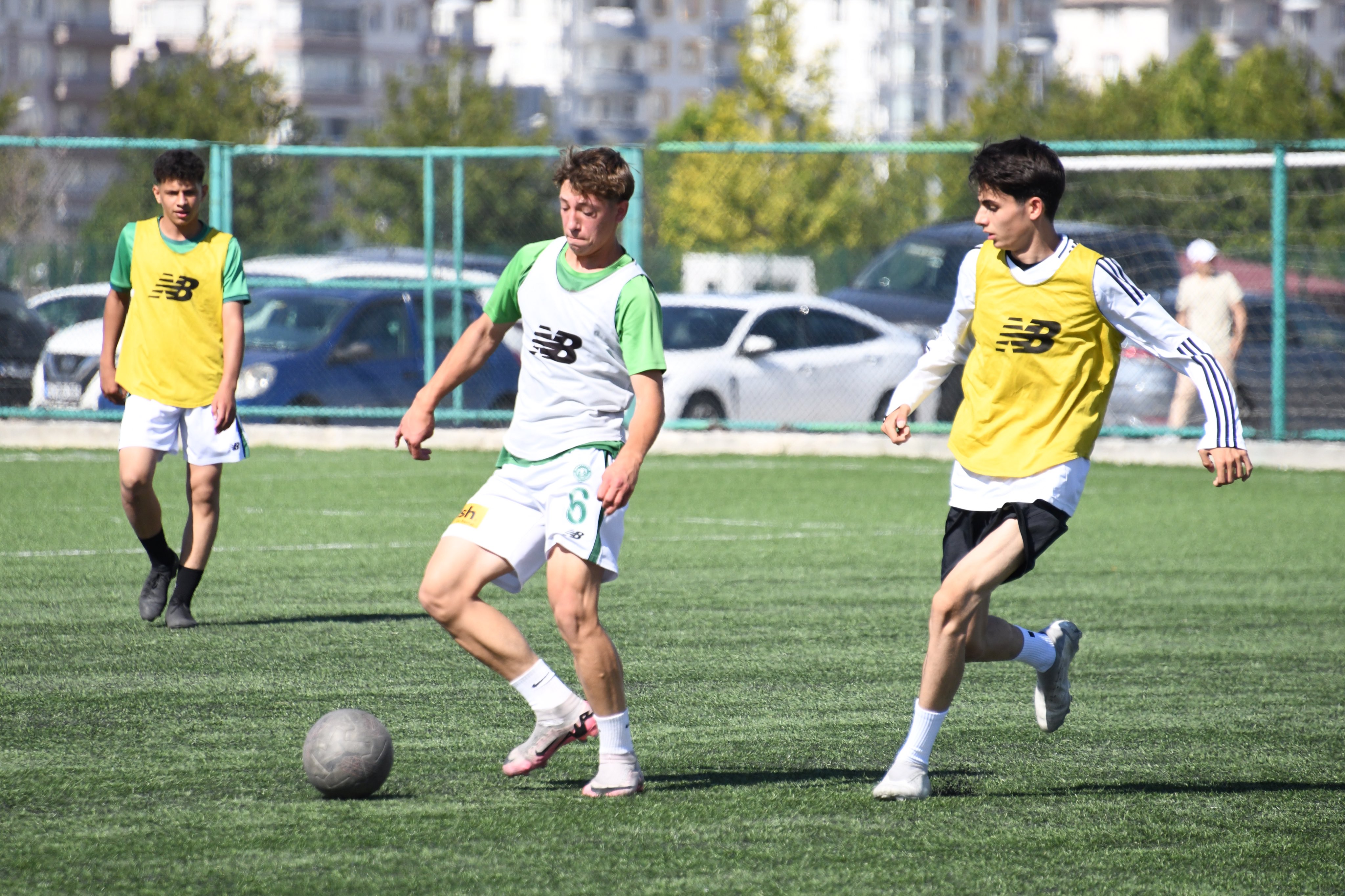 Konyaspor geleceğin futbolcularını seçiyor