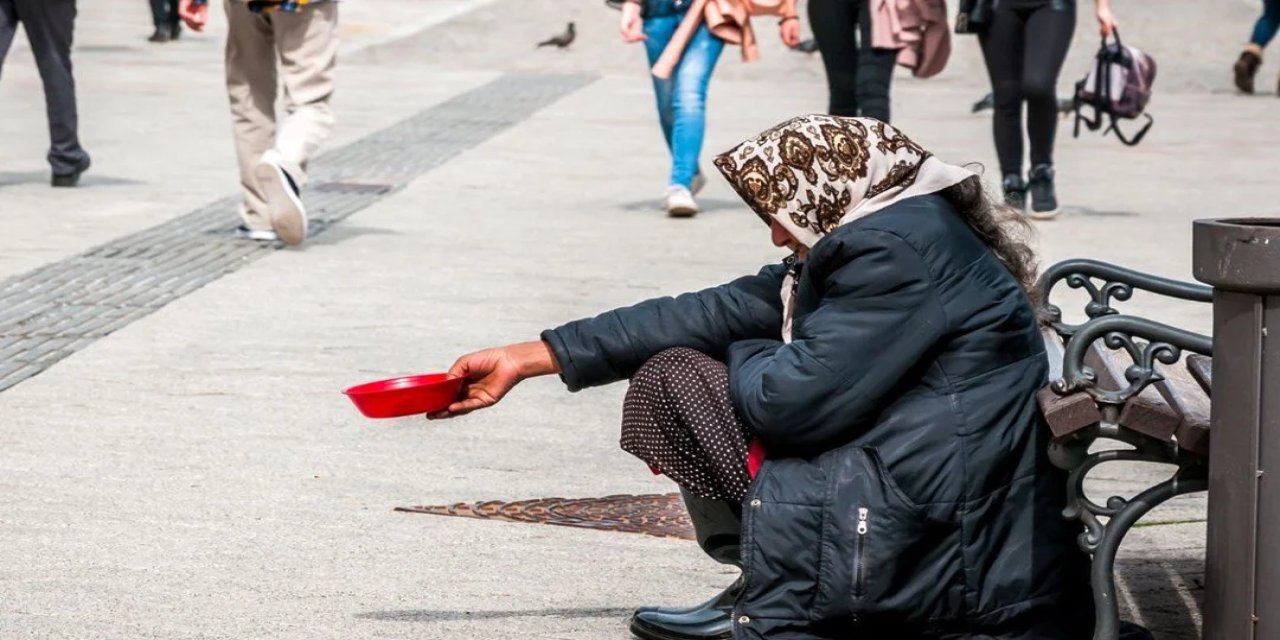 Konya'da dışardan gelerek çocuklarını dilendiren çeteye operasyon
