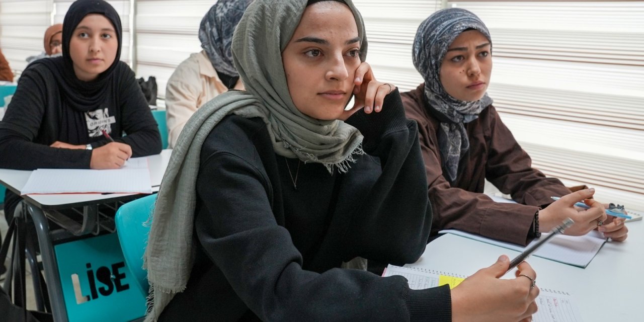 Konya'da ücretsiz YKS dershaneleri faaliyete geçti